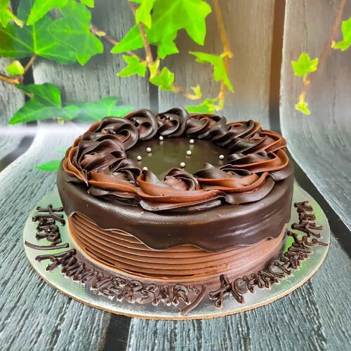 Rosy Chocolaty Affair Cake